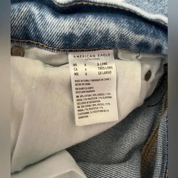 American Eagle Outfitters | Distressed Highest Rise 90’s Boyfriend Jeans - Picture 9 of 12
